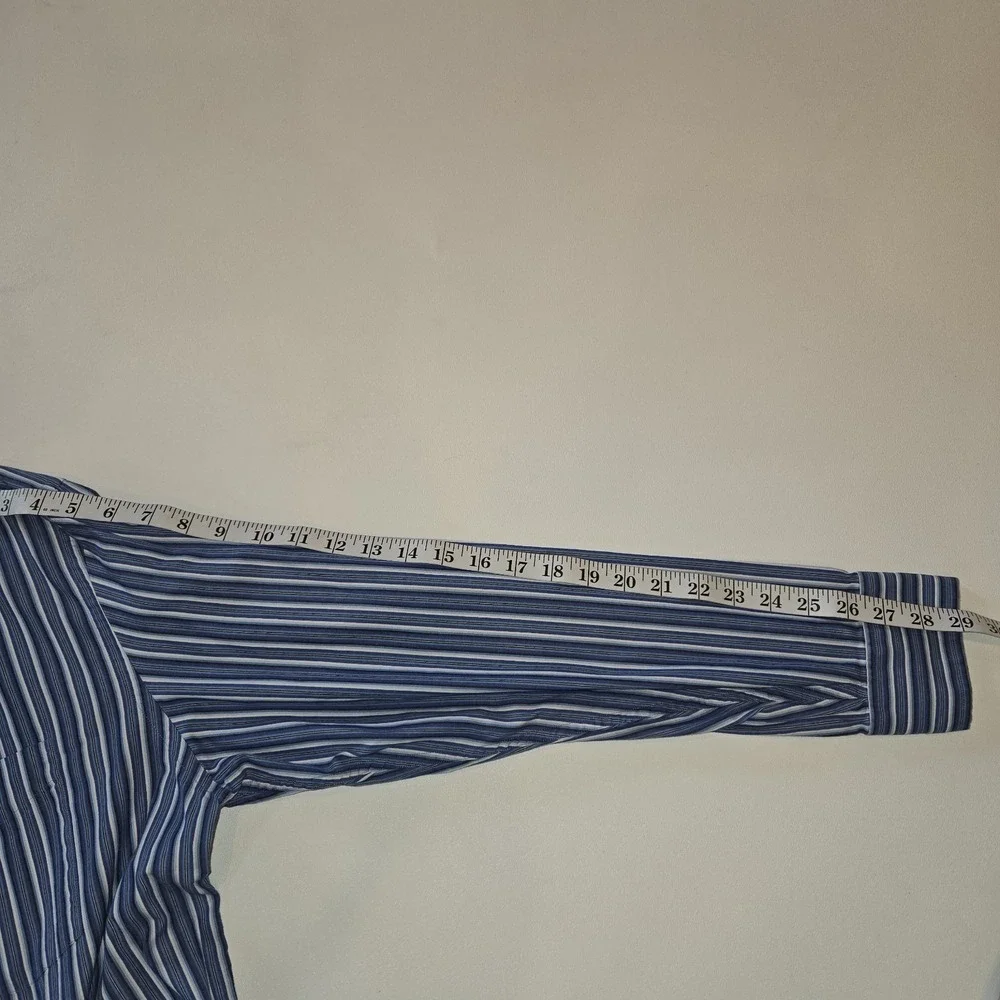 Banana Republic Button Down Shirt Men Medium Blue Striped 100% Cotton Maauritius